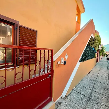 Сasa de vacaciones R & A's House *